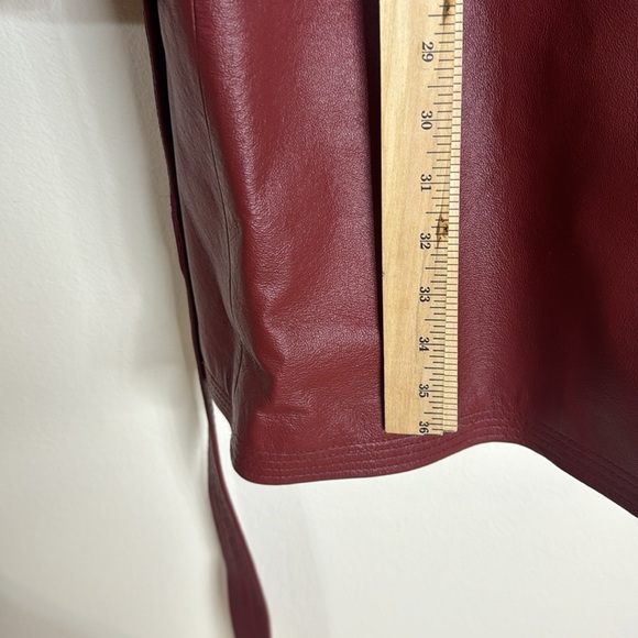 Vtg Spiegel Womens Houndstooth Trim Genuine Leather Overcoat size 12 Crimson - Picture 9 of 11